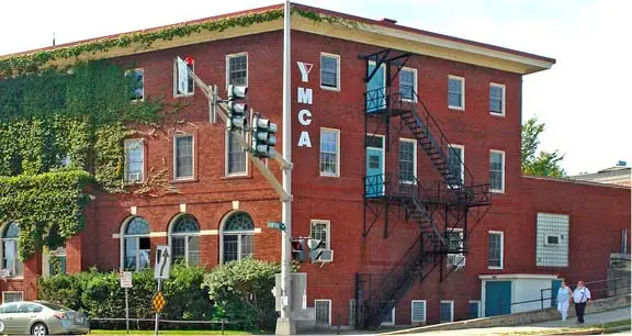Auburn Y